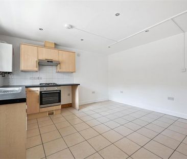 Gleneldon Road, Streatham, SW16 - Photo 6