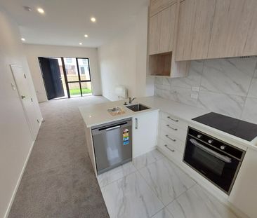 2 bedroom townhouse - Photo 4