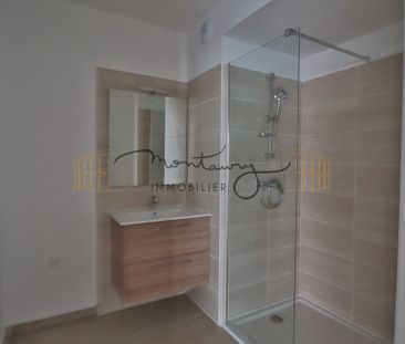 A LOUER APPARTEMENT P2 RECENT PROCHE POMPIDOU / JEAN JAURES - Photo 4