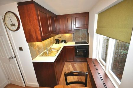 1 bedroom flat to rent - Photo 4