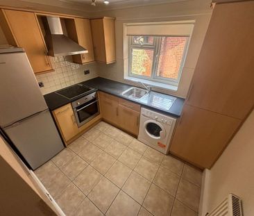 2 bedroom flat to rent - Photo 5