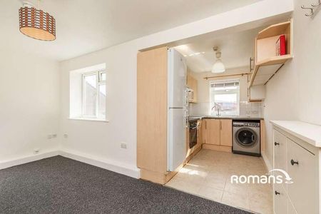 Filton Avenue, Filton, Bristol, BS34 - Photo 2