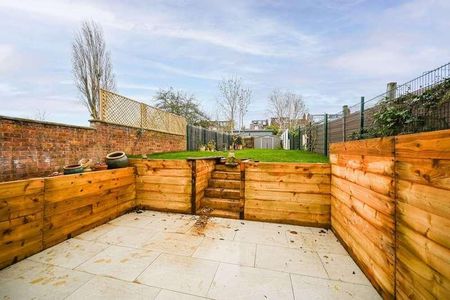 Halliwick Road, Muswell Hill, N10 - Photo 2