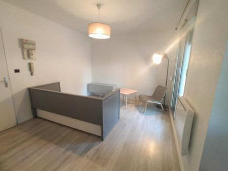 STUDIO MEUBLE ECULLY CENTRE - Ecully centre, 8 allée ... - Photo 3