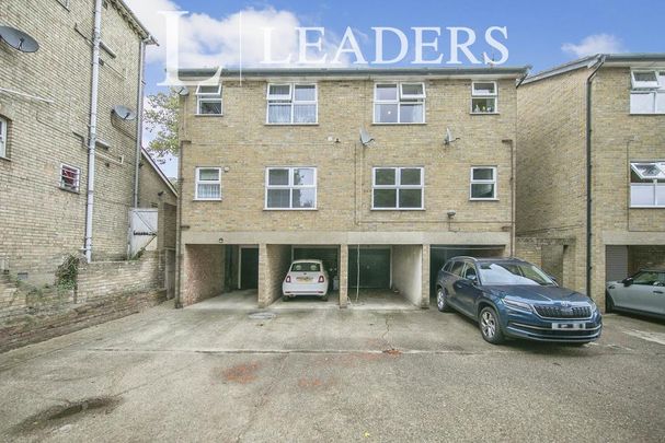 1 bedroom flat to rent - Photo 1