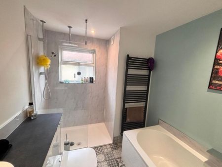 3 bedroom terraced house to rent - Photo 5