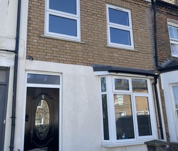 1 bedroom house of multiple occupation to rent - Photo 2