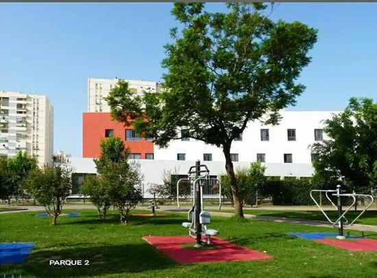 Avenida de Kansas City, Sevilla, Andalusia 41007 - Photo 1