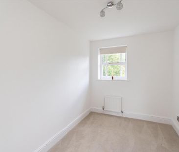 5 bedroom detached house to rent - Photo 1