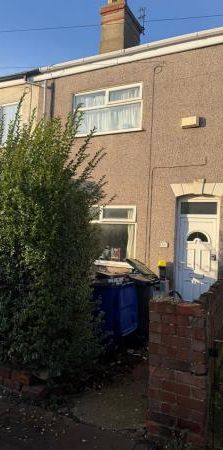 2 bedroom Terraced House To Let - Photo 1