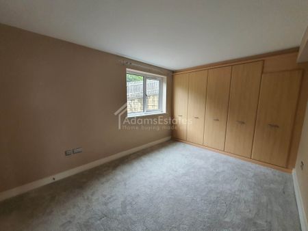 Price £900 pcm - Available Now - Unfurnished - Photo 4