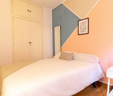 Carrer d'Amigó, Barcelona, Catalonia 08021 - Photo 4