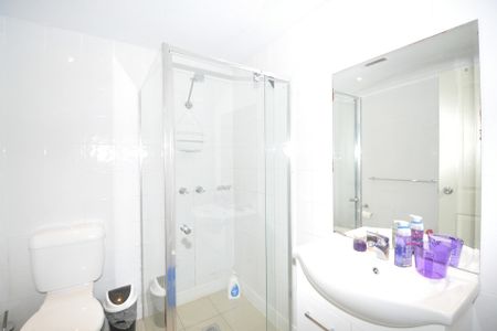 Size, Location & Features! - Photo 4