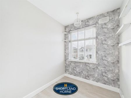 3 bedroom terraced house to rent - Photo 4