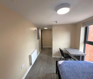 5 Bed Flat, Stokes Croft, BS2 - Photo 5