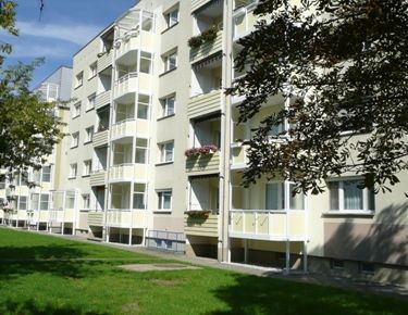 Einzug ab 01.03.2026 möglich. Ruhige Wohnlage und nur 15 Minuten bis zum Baggersee! - Foto 1