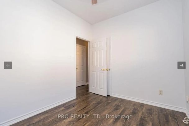 Detached Home For Lease | W8333186 - Photo 1