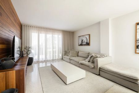 Secluded Beauty.. - Photo 2