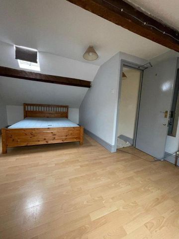 4 bedroom flat to rent - Photo 4