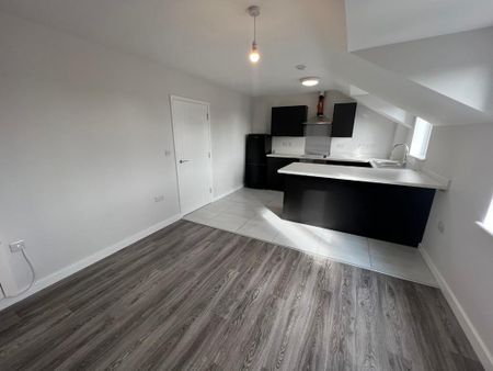 2 bedroom apartment to rent - Photo 5