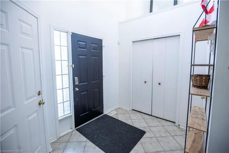 For Lease - 147 DUBRICK Crescent Unit# 1, Kitchener, Ontario - Photo 2