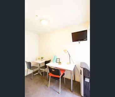 Stylish Student Accommodation in Prahran - Photo 3