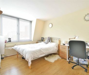 Goswell Road - Photo 6