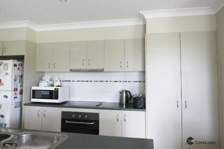 CENTRALLY LOCATED HOME - Photo 3