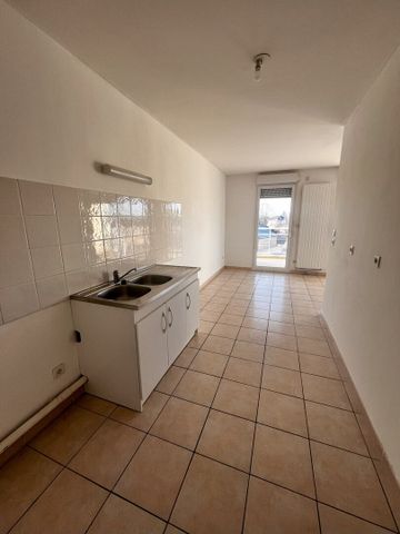 Location Appartement 3 pièces 70m² - Photo 5
