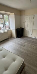 Room in a Shared House, Selby Road, N17 - Photo 4