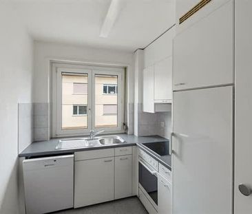 2.5 Zimmer, 2. Stock - Foto 1