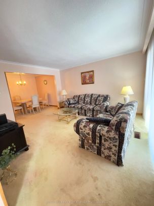 23 St. Paschal Court N #Room #1 - Photo 1