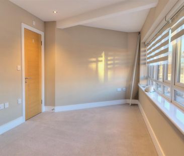 2 BED Flat To rent - Photo 2