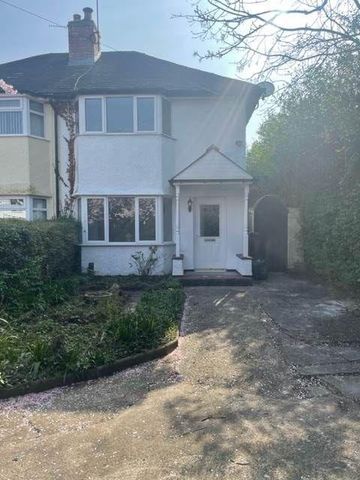 2 bedroom semi-detached house to rent - Photo 4