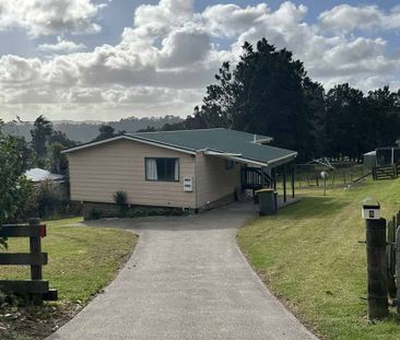 Charming Rural Retreat in Paremoremo - Photo 1