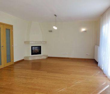 Compound villa - Photo 2