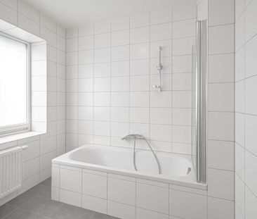 Steenweg op Antwerpen 21 bus 3, Turnhout - Photo 3