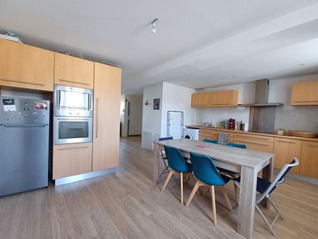 Location Appartement 2 pièces 72m² PLOERMEL 56800 - Photo 4