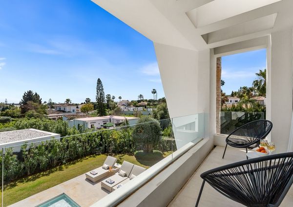 4 bedroom luxury Villa for rent in El Paraíso, Andalusia