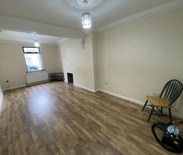 8 Clonavon Avenue, BT62 3AE, Portadown - Photo 2
