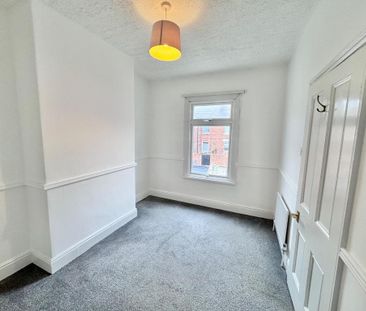 2 bedroom terraced house to rent - Photo 6