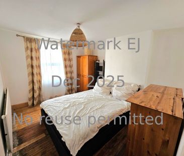 2 Bed Terraced House, Stock Street, E13 - Photo 4
