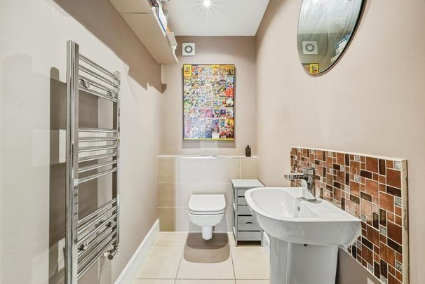 3 bedroom semi-detached house to rent - Photo 1