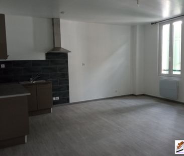 Location Appartement 3 pièces 61m² - Photo 2