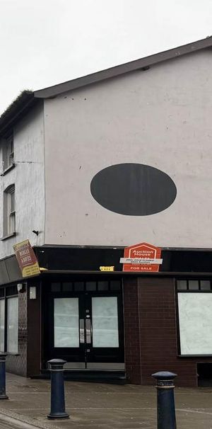 4 bedroom flat to rent - Photo 2