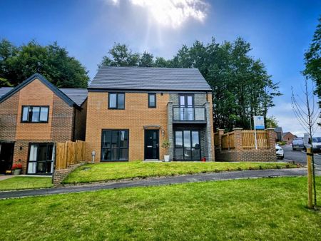 4 bedroom detached house to rent - Photo 3