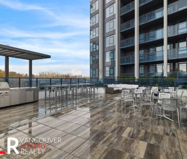 Condo in Surrey, BC - Photo 1