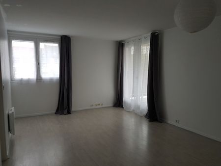 Location Appartement 2 pièces 49m² VALENCIENNES 59300 - Photo 3