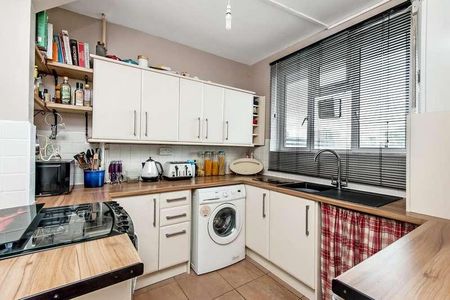 Mills House, Thessaly Road, London, Uk, SW8 - Photo 4