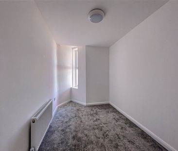 5 bed apartment to rent in Newcomen Terrace, Redcar, TS10 - Photo 6